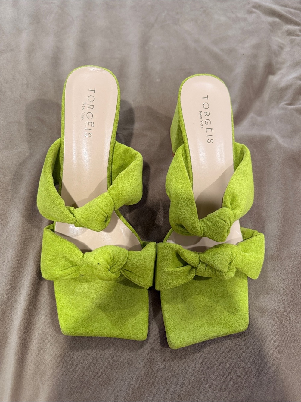 Torgeis Lime Green Knotted Slide Mules
